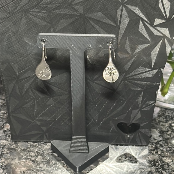 Elegant Silver Dandelion Earrings - Picture 1 of 7